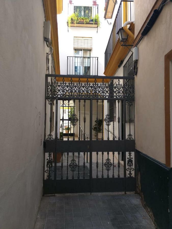 El Rinconcito De La Alfalfa Apartment Seville Exterior photo